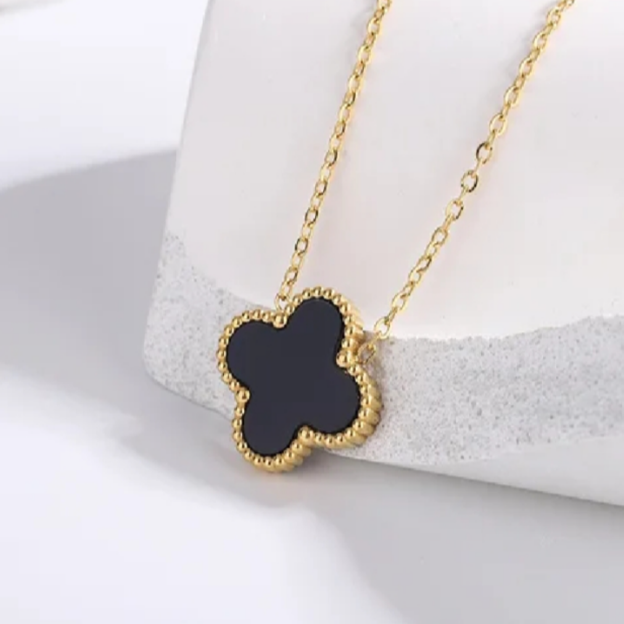 Clover Pendant